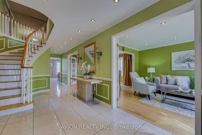 1287 Bishopstoke Way, Oakville, ON L6J 6Z7