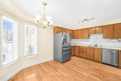 3808 Craighurst Avenue, Mississauga, ON L5N 6T7