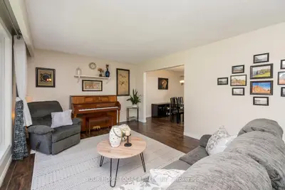 16 Clare Court, Halton Hills, ON L7J 2G3