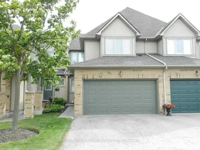 5658 Glen Erin Drive 43, Mississauga, ON L5M 6C4