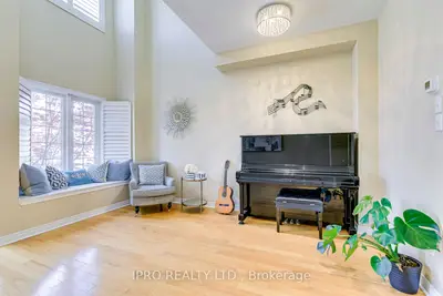 522 Heath Street, Oakville, ON L6H 7M2