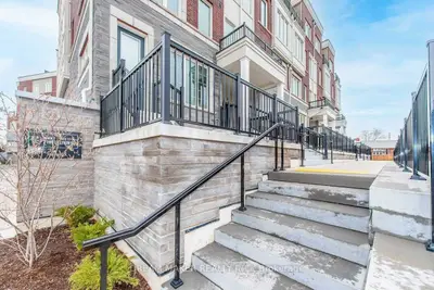 2205 Lillykin Street 12, Oakville, ON L6H 7H2
