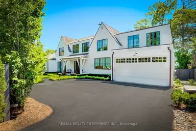 260 King Street, Oakville, ON L6J 1B7