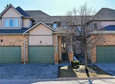 5658 Glen Erin Drive 2, Mississauga, ON L5M 6C4