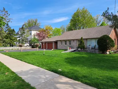 2593 Liruma Road, Mississauga, ON L5K 1Y8