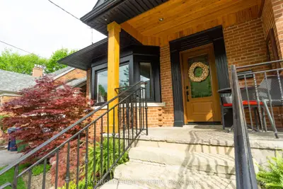 75 John Street, Toronto W04, ON M9N 1J6