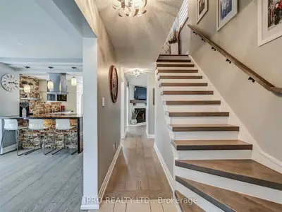 1346 Cobbler Lane, Oakville, On L6m 3c1