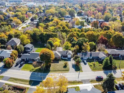 84 Ridge Drive, Oakville, ON L6H 1B6
