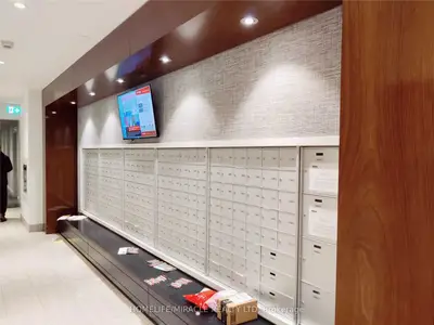 102 Grovewood Common 504, Oakville, ON L6H 0X2