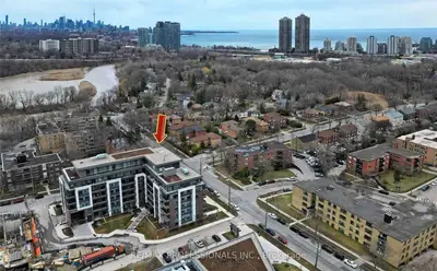 1 Neighbourhood Lane 601, Toronto W07, ON M8Y 0C2