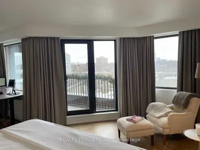 100 Lakeshore Road E 901, Oakville, On L6j 6m9