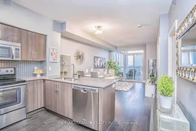 65 Speers Road 1504, Oakville, ON L6K 3V5