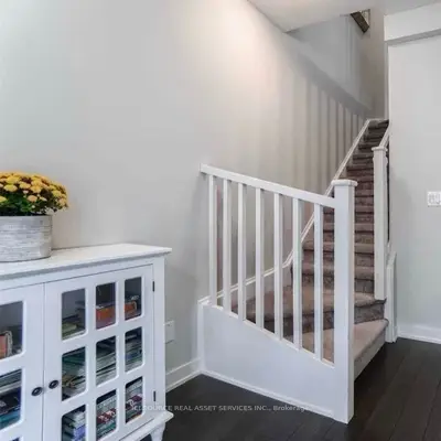 5260 Dundas Street C322, Burlington, ON L7L 0J7