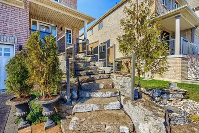 99 Niagara Trail, Halton Hills, ON L7G 0A8