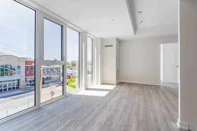 2300 St. Clair Avenue W 403, Toronto W02, ON M6N 1K8