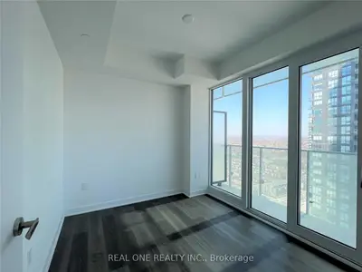 3900 Confederation Parkway 2511, Mississauga, ON L5B 0M3