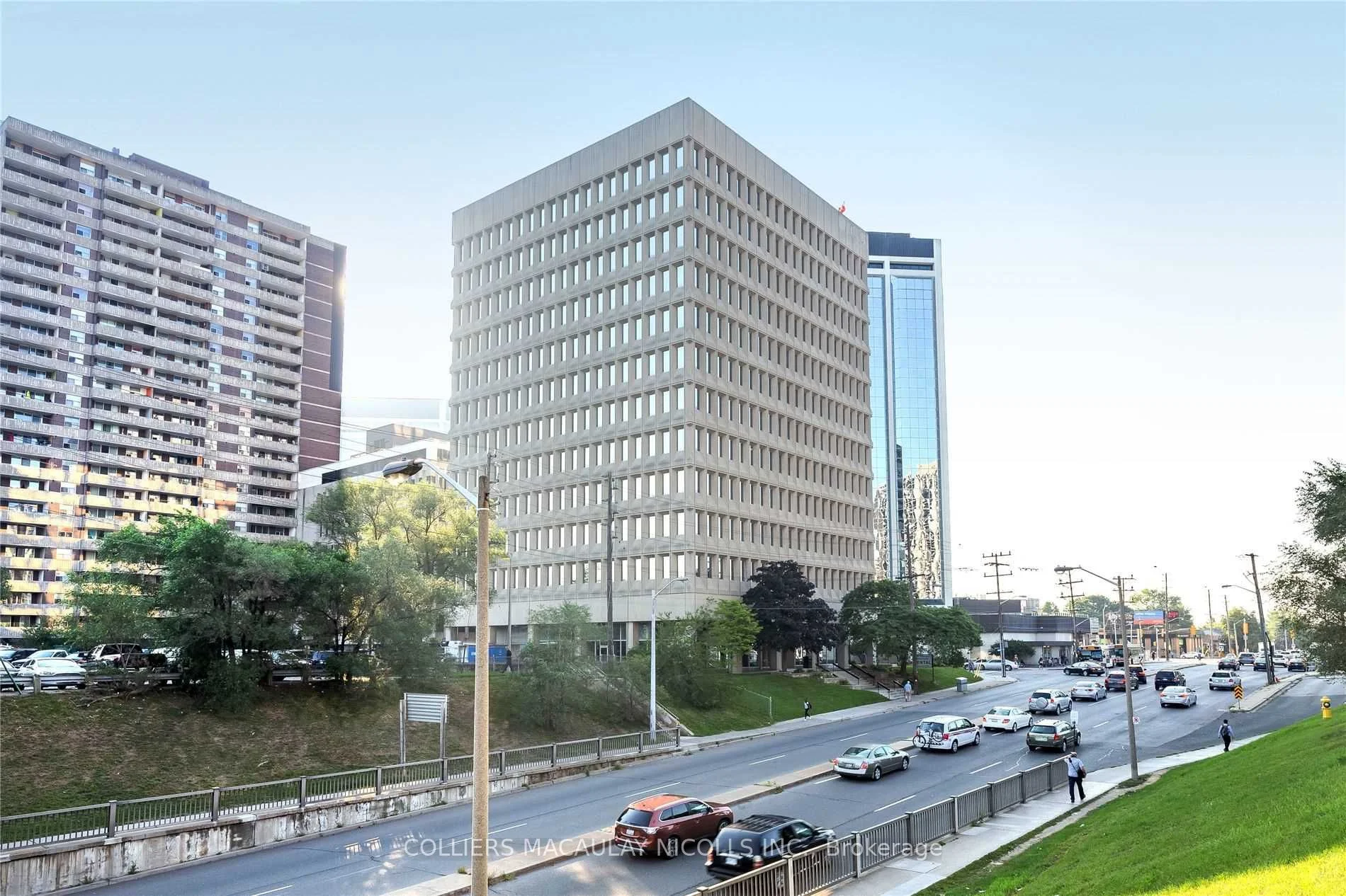 1243 Islington Avenue 805, Toronto W08, ON M8X 1Y9