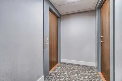 2220 Lake Shore Boulevard W 2704, Toronto W06, ON M8V 0C1
