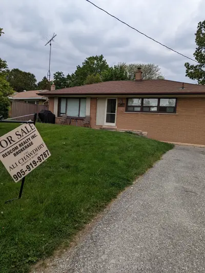 559 wolsey Crescent E yes, Oakville, ON L6L 4W3
