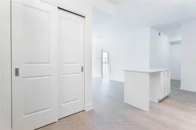 1063 Douglas Mccurdy Comm Circle 506, Mississauga, ON L5G 1H9