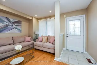 4840 Vienna Court, Mississauga, ON L4Z 4J2