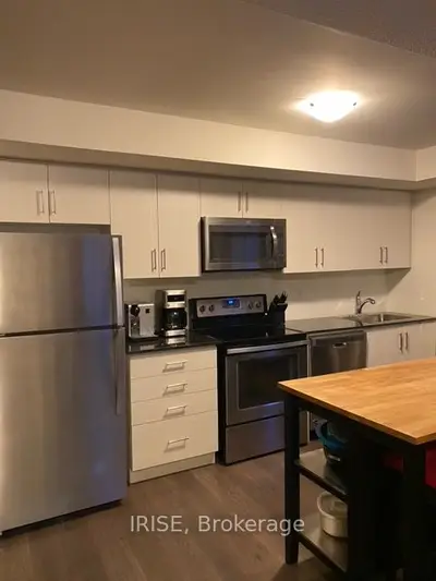 130 Long Branch Avenue 1, Toronto W06, ON M8W 0A9