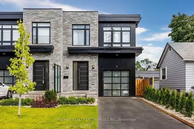 9 Tecumseth Avenue, Mississauga, ON L5G 1K5