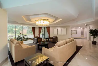 2010 Islington Avenue 203, Toronto W09, ON M9P 3S8