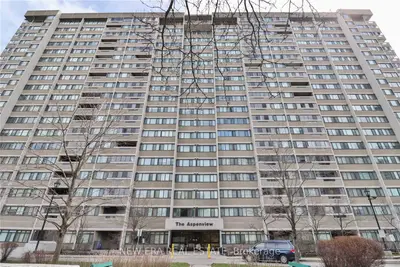 50 Elm Drive E 1711, Mississauga, ON L5A 3X2