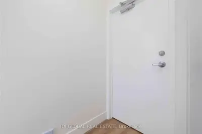 1502 Dufferin Street 2nd Flr, Toronto W03, ON M6H 3L4