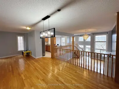 2359 Bankside Drive, Mississauga, ON L5M 6E2