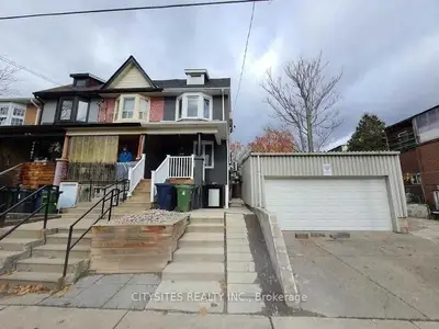 170 Yarmouth Road, Toronto W02, ON M6G 1X4