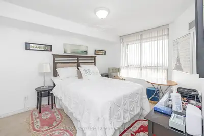 700 Humberwood Boulevard W 2522, Toronto W10, ON M9W 7J4