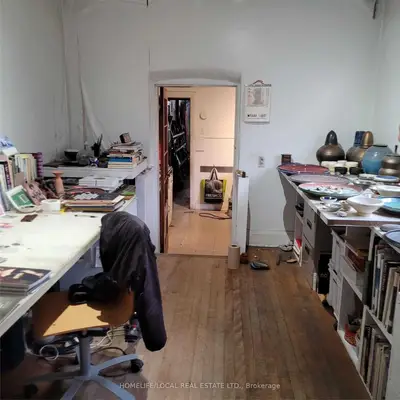 149 Maria Street, Toronto W02, ON M6P 1W5
