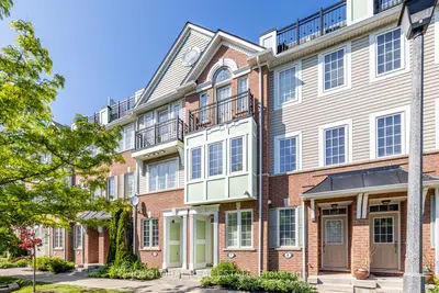 2614 Dashwood Drive E 6, Oakville, On L6m 0k5