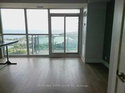 33 Shore Breeze Drive 3011, Toronto W06, On M8v 0g1