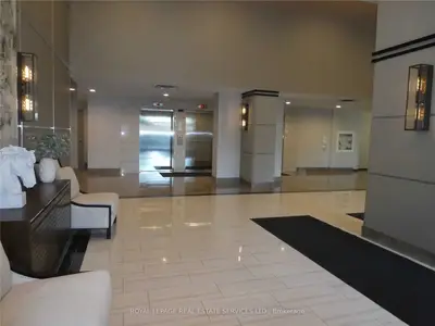 2486 Old Bronte Road 806, Oakville, On L6m 0y4