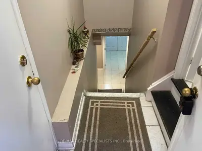 5079 Warwickshire Way, Mississauga, ON L5V 1R3