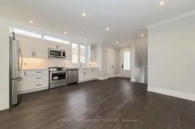64 Glenhaven Street Main Fl, Toronto W04, ON M6M 3M3