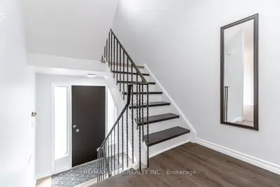 7681 Wildfern Drive, Mississauga, ON L4T 3P8