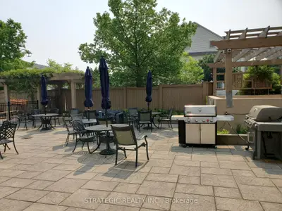 2365 Central Park Drive 204, Oakville, ON L6H 0C7