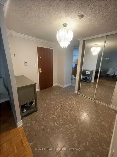 156 Enfield Place 2803, Mississauga, ON L5B 4L8
