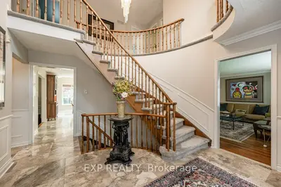 1874 Mississauga Road, Mississauga, ON L5H 4C8