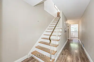 5008 Brady Avenue, Burlington, ON L7L 3X6