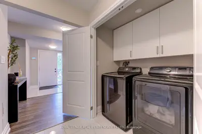 2502 Badger Crescent, Oakville, ON L6M 4G3