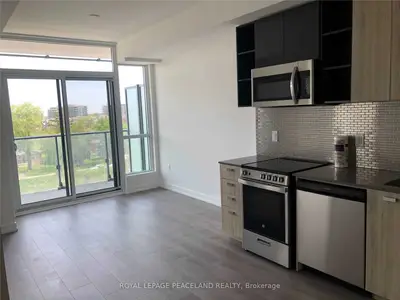 10 De Boers Drive 709, Toronto W05, On M3j 0l6