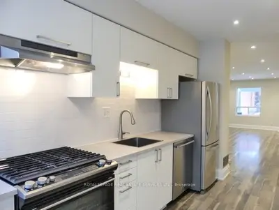 26 Sarnia Avenue, Toronto W02, ON M6P 3P3