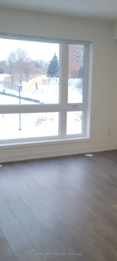 90 Canon Jackson Drive 203, Toronto W04, ON M6M 0C1
