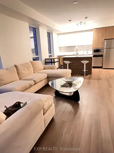 8 Ann Street 306, Mississauga, ON L5G 3E6