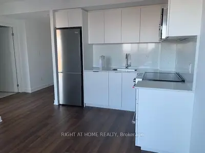 30 Samuel Wood Way 1903, Toronto W08, On M9b 0c9